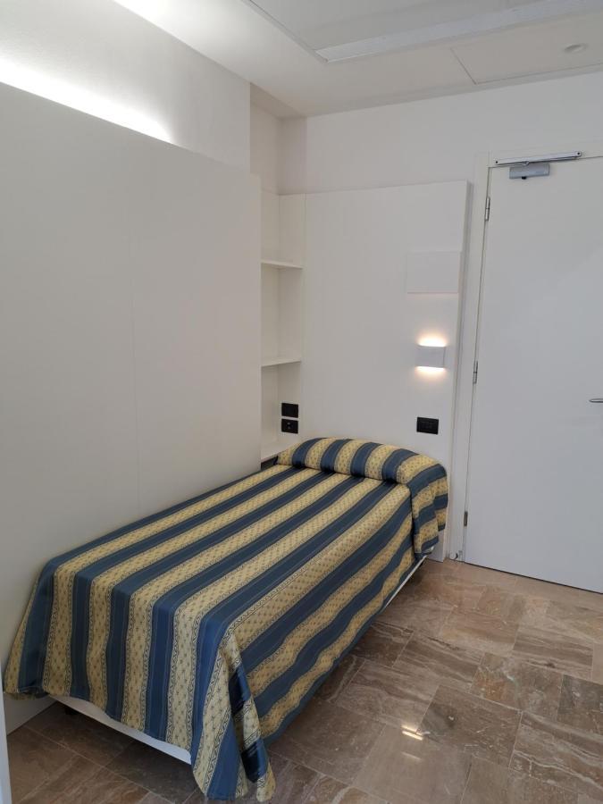 Hotel Consuelo Lignano Sabbiadoro Esterno foto