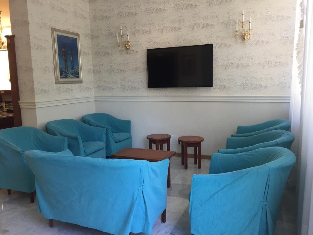 Hotel Consuelo Lignano Sabbiadoro Esterno foto
