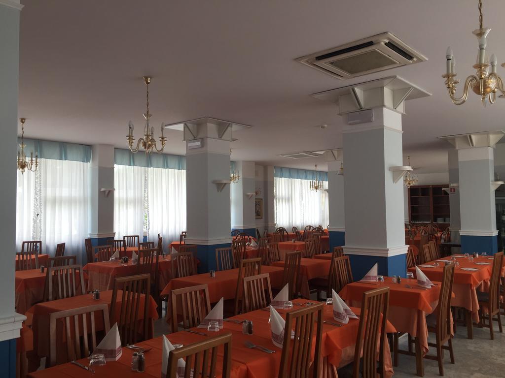 Hotel Consuelo Lignano Sabbiadoro Esterno foto