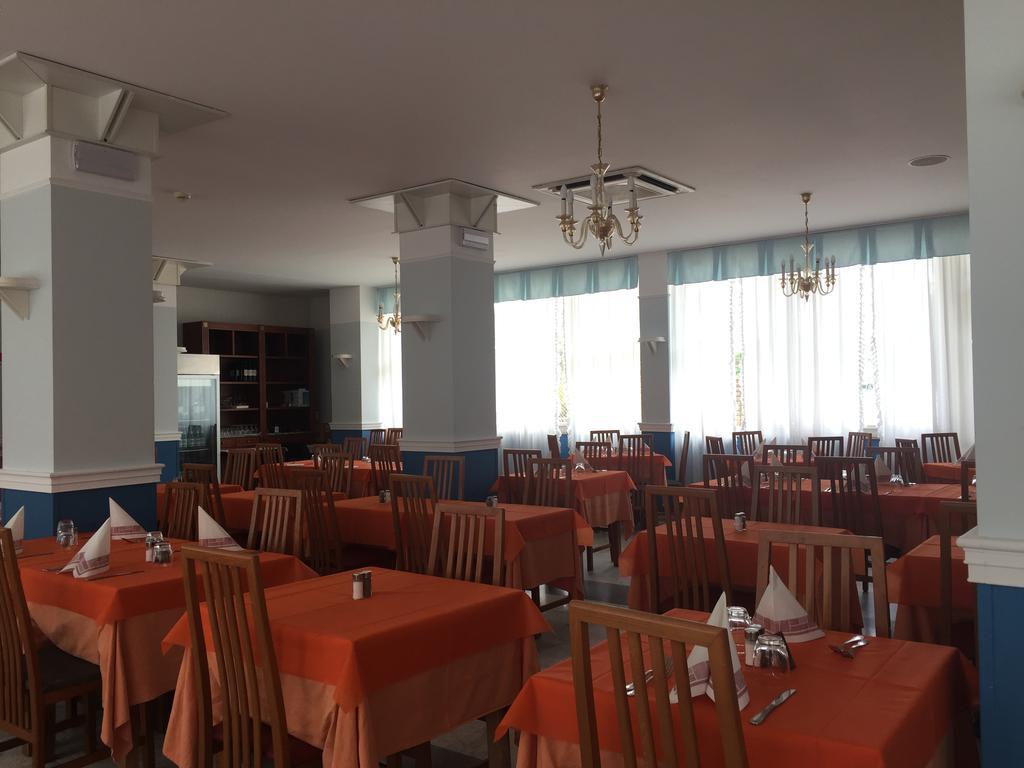 Hotel Consuelo Lignano Sabbiadoro Esterno foto