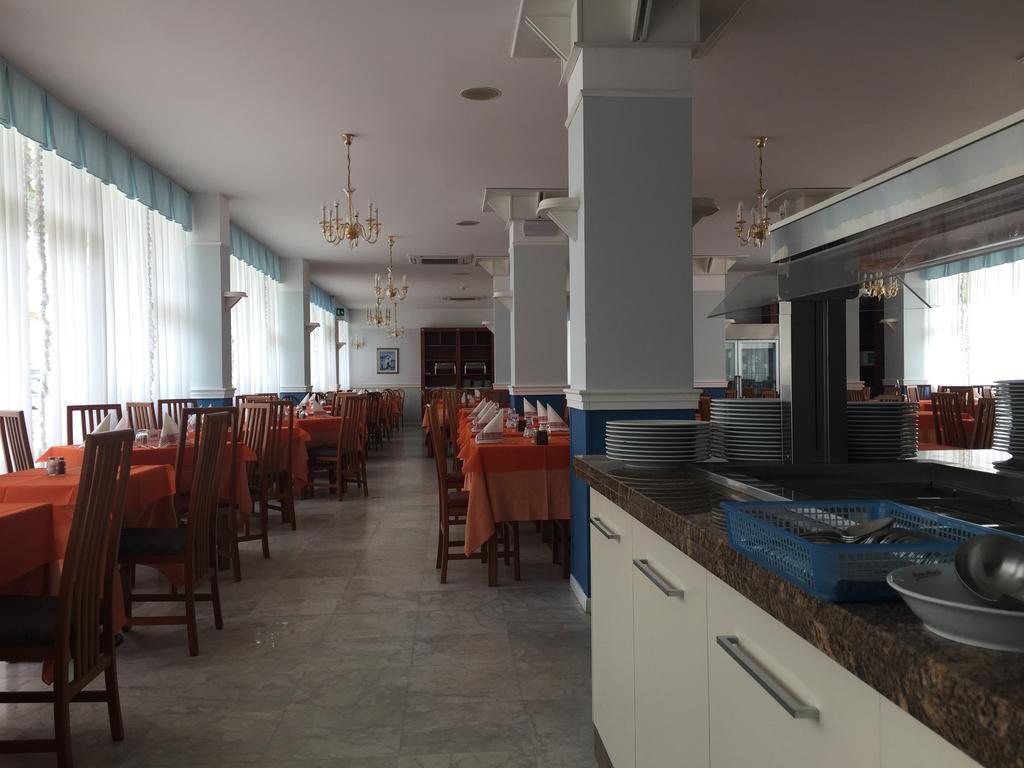 Hotel Consuelo Lignano Sabbiadoro Esterno foto