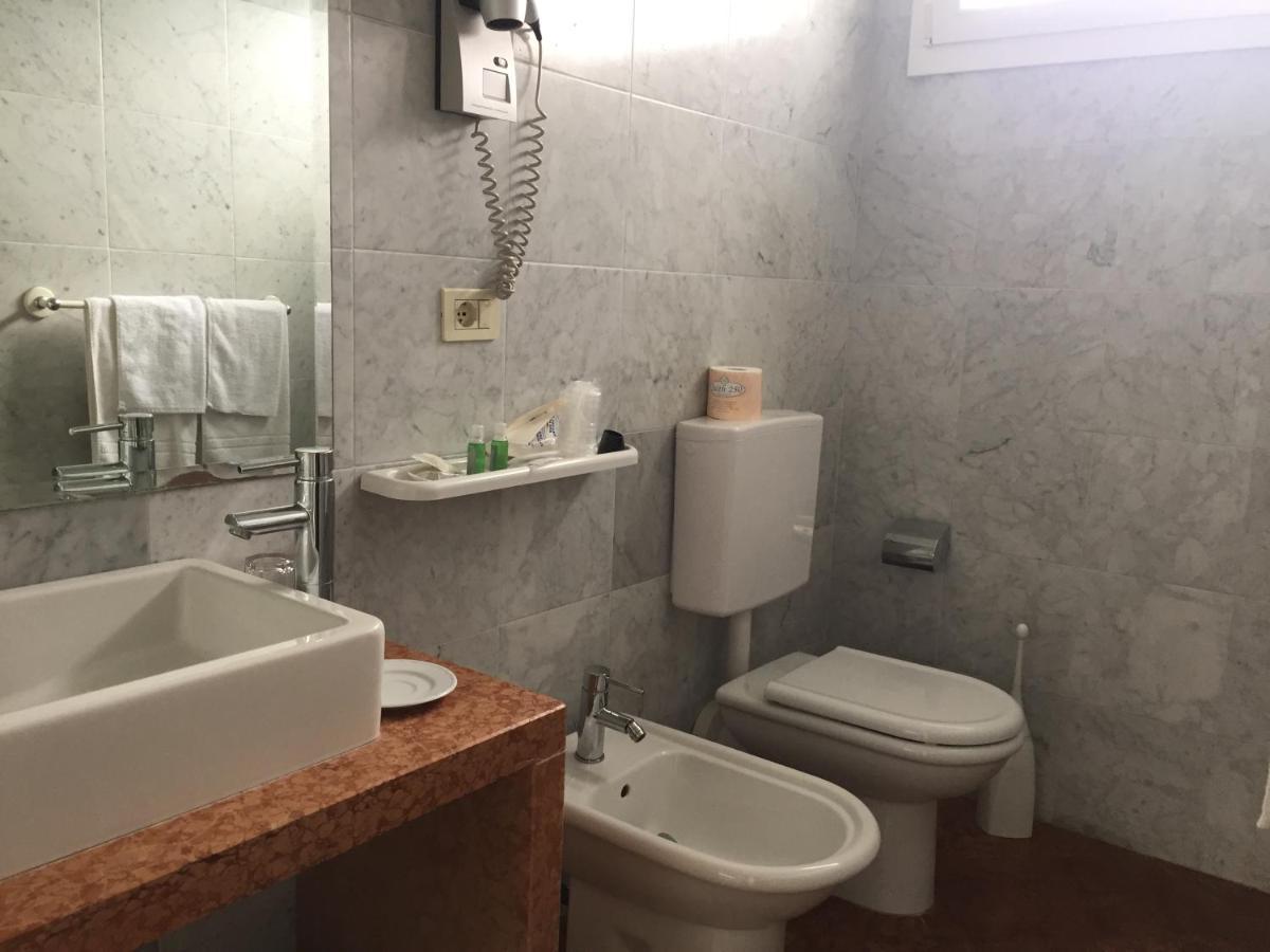 Hotel Consuelo Lignano Sabbiadoro Esterno foto